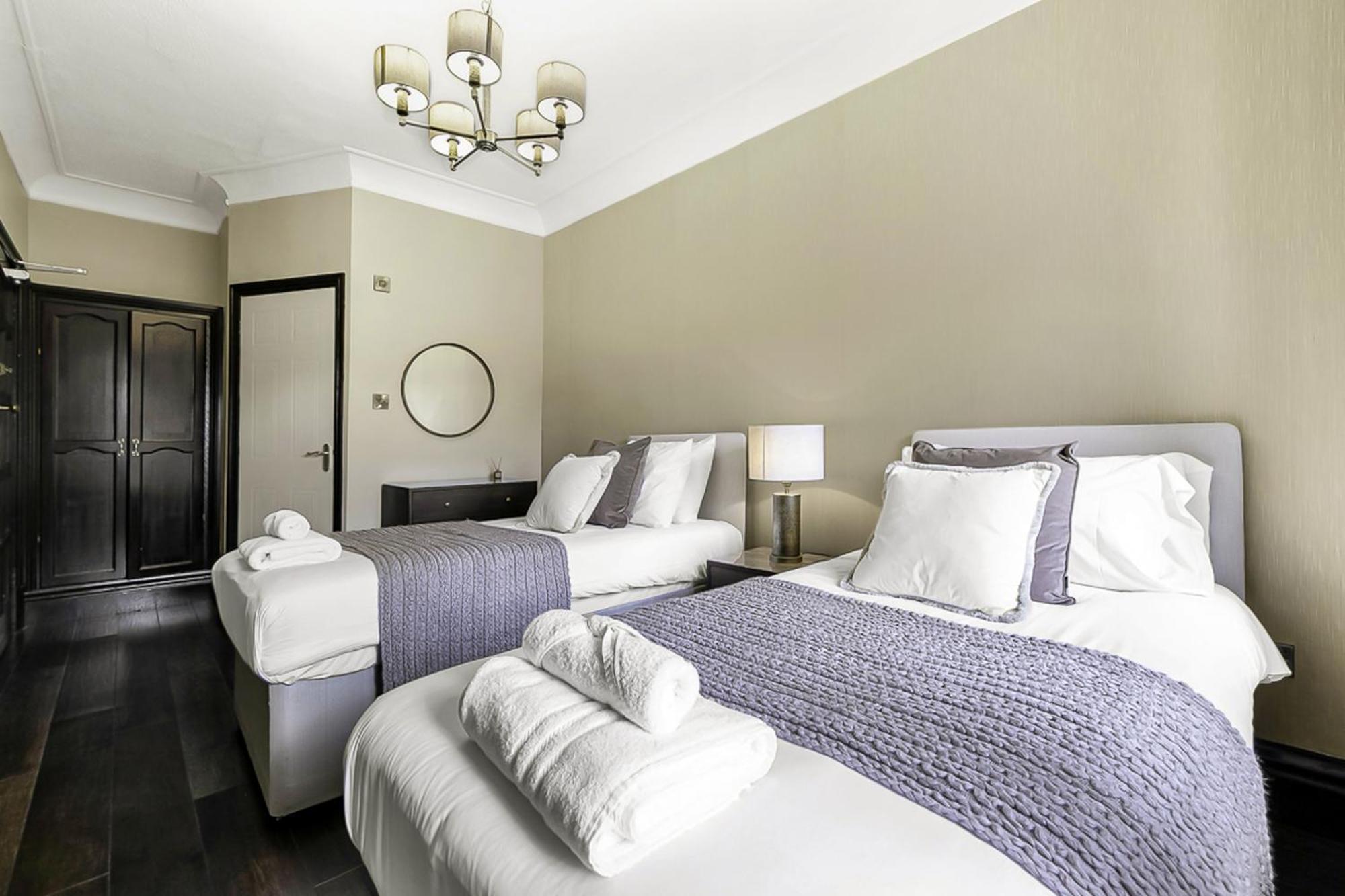 Tudor Grange Bournemouth Ngoại thất bức ảnh